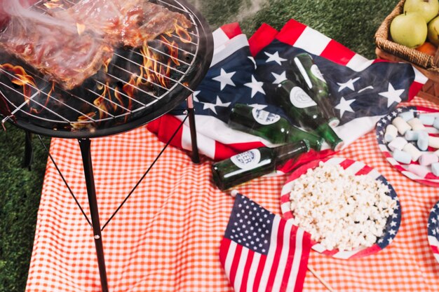 Concetto di festa dell&#39;indipendenza degli Stati Uniti con barbecue