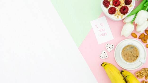 Concetto di festa della mamma con lo spazio della copia