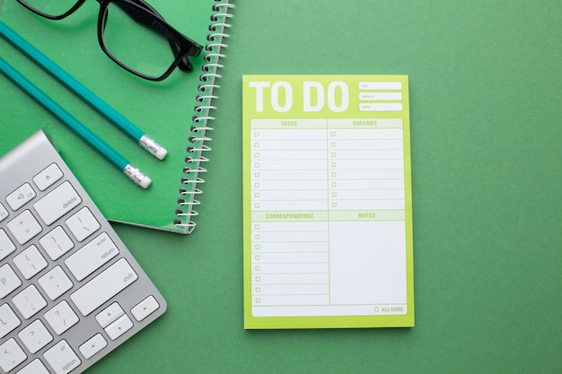 Concetto di organizzazione del tempo con planner