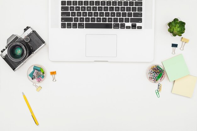 Concetto di piatto laico con copyspace