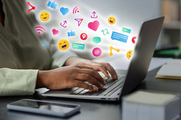 Concetto di social media marketing per il marketing con applicazioni