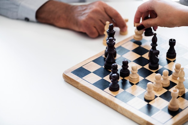 Concetto di strategia aziendale di gioco degli scacchi