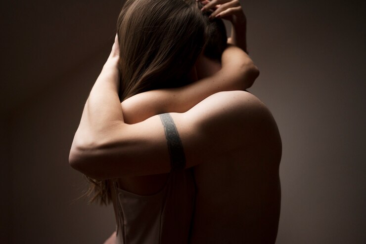 Foto gratuito coppia che ha i suoi momenti di intimità