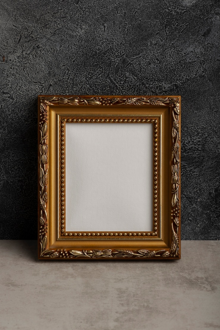 Foto gratuito cornice d'epoca con fondo in stucco