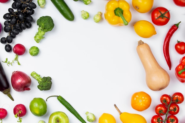 Cornice per alimenti circolare vista dall'alto con spazio per la copia