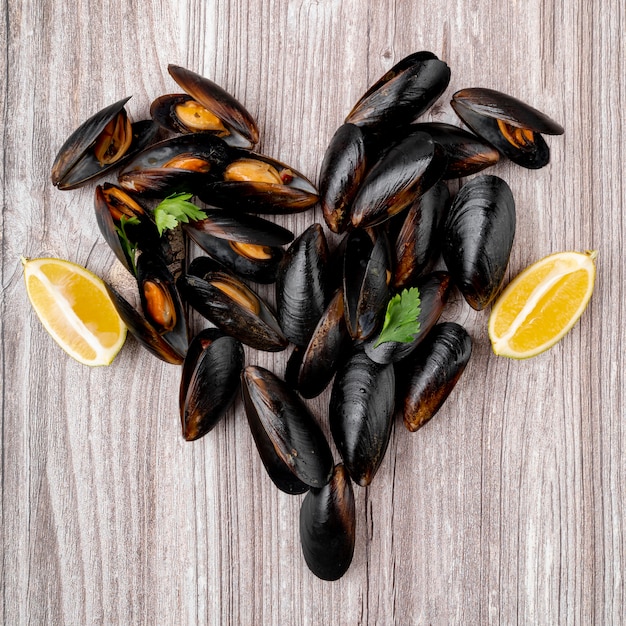 Cozze nel concetto di forma del cuore