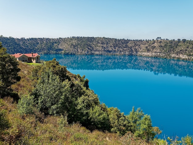 Cratere del vulcano del lago blu.