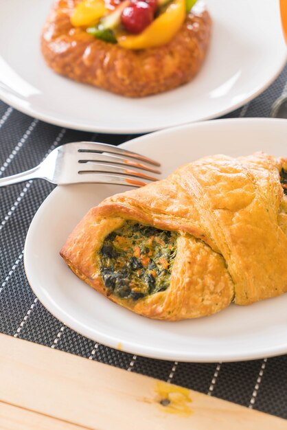 Croissant di spinaci