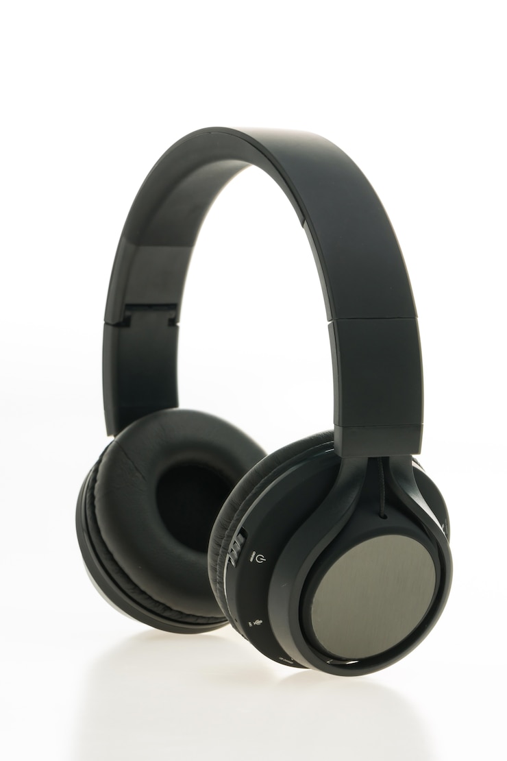 Foto gratuito cuffie audio per ascoltare