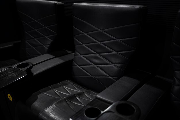 Dark vip cinema studio ancora in vita