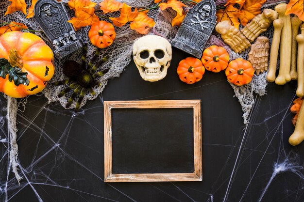 Decorazione ardesia di Halloween con il cranio