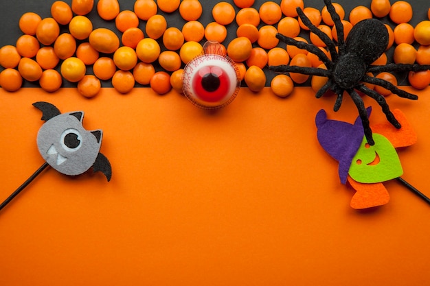Decorazioni di Halloween con lenticchie