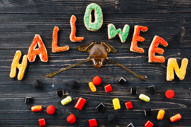 Decorazioni di Halloween sul tavolo