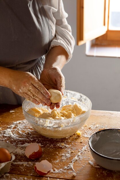 Deliziosa composizione per fare il pane al formaggio