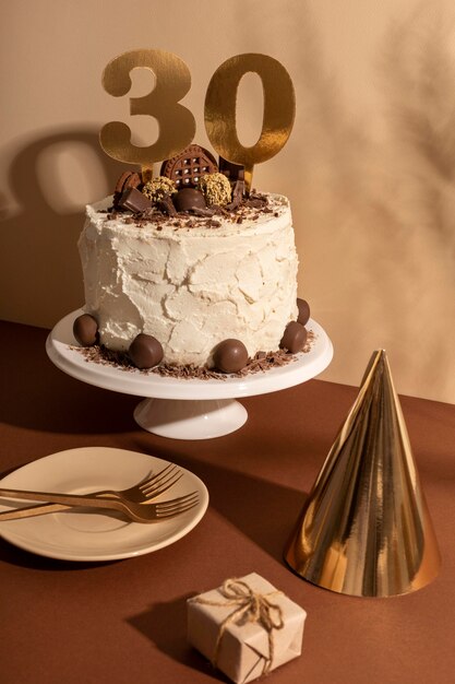 Deliziosa torta di compleanno al cioccolato