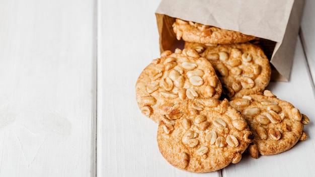 Deliziosi biscotti con semi di spazio copia