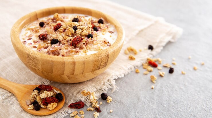 Foto gratuito deliziosi cereali e yogurt