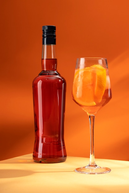 Delizioso cocktail italiano con sfondo realistico