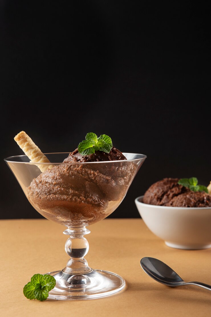 Foto gratuito delizioso gelato al cioccolato ancora in vita