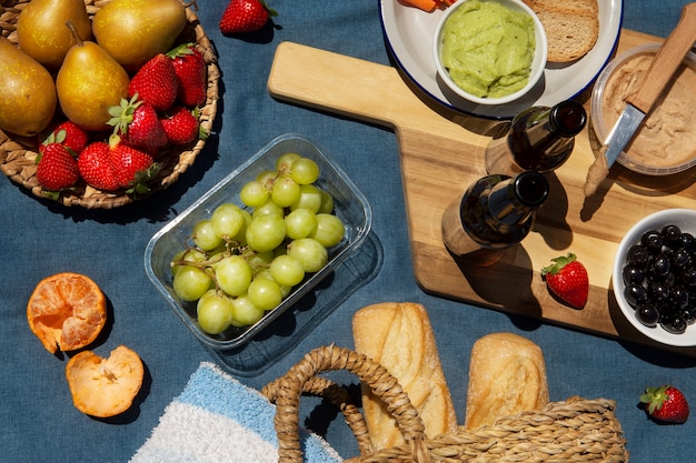 Delizioso picnic, natura morta.