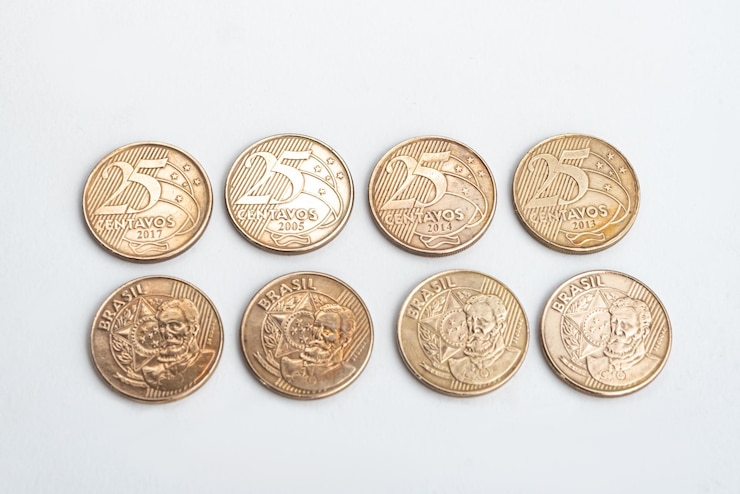 Foto gratuito denaro - monete brasiliane - 25 centavos