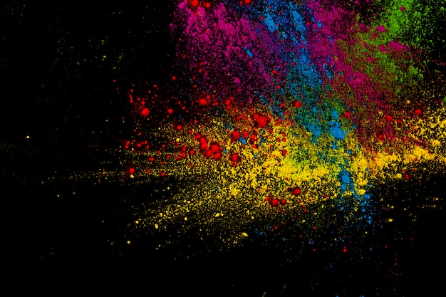 Dipingi l&#39;esplosione di polvere colorata sulla superficie scura