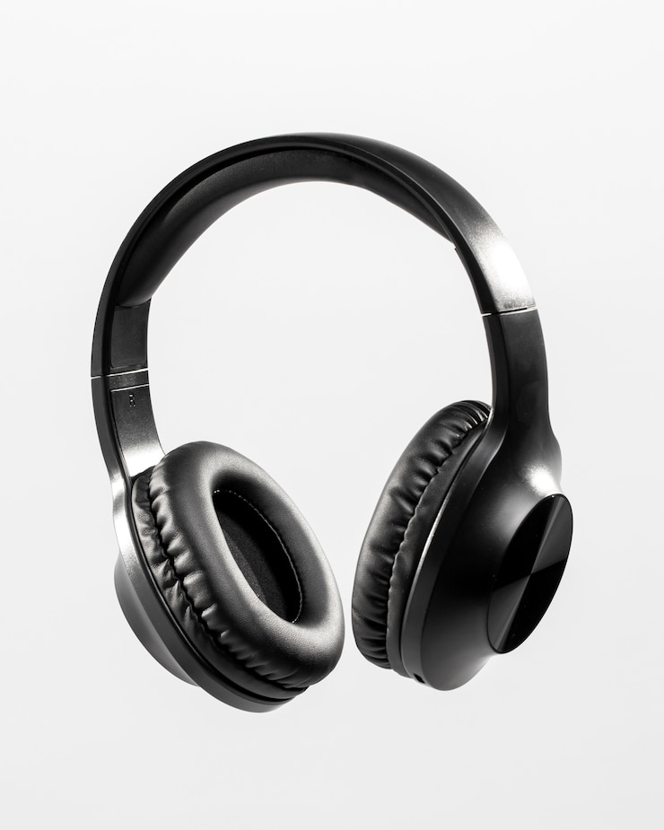 Foto gratuito display cuffie musicali a levitazione