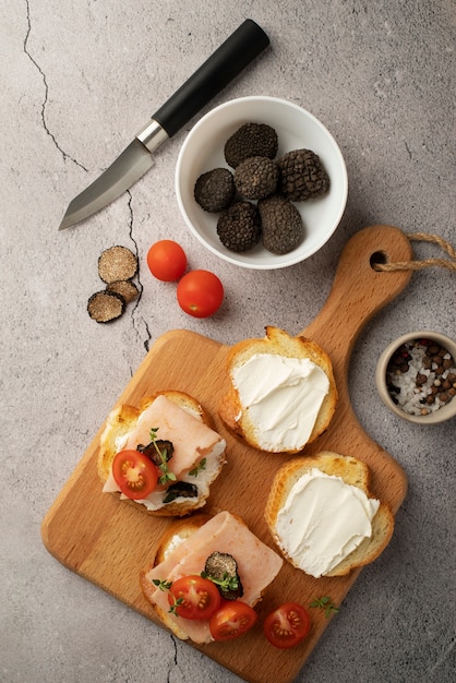 Disposizione del piatto di tartufo vista dall'alto