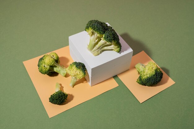 Disposizione di broccoli deliziosi ad alto angolo