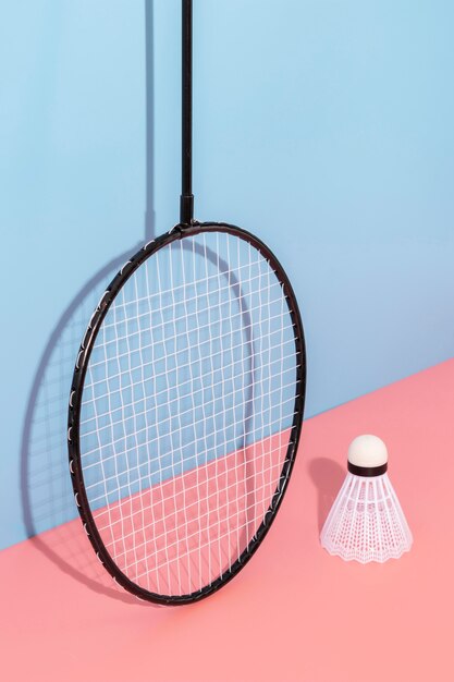 Disposizione di elementi sportivi in stile minimal
