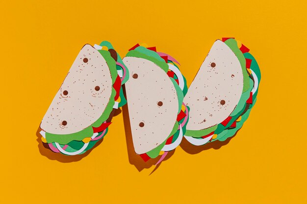 Disposizione di tacos di carta piatta