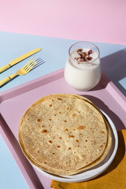 Disposizione indiana deliziosa di roti