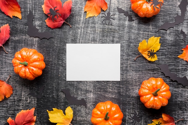 Disposizione vista dall'alto di elementi di halloween