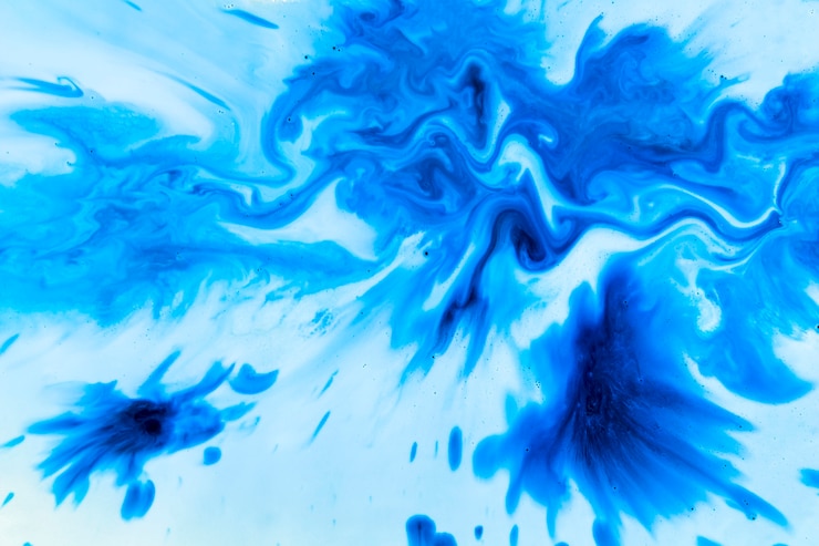 Foto gratuito diverse tonalità di vernice azzurra con grandi sfocature