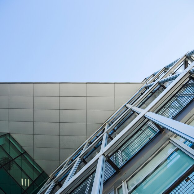 Edificio della città vista inferiore