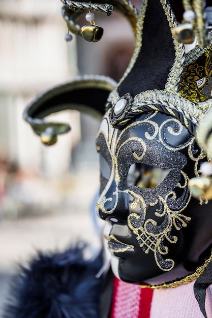 Elegante maschera del carnevale veneziano