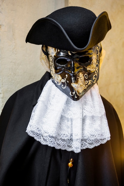 Elegante maschera del carnevale veneziano