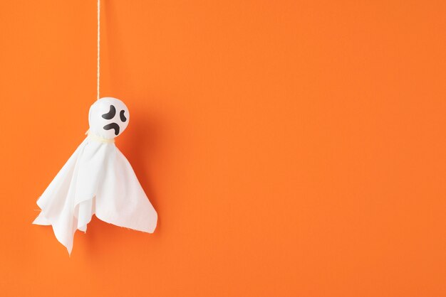 Elementi creativi di halloween creativi