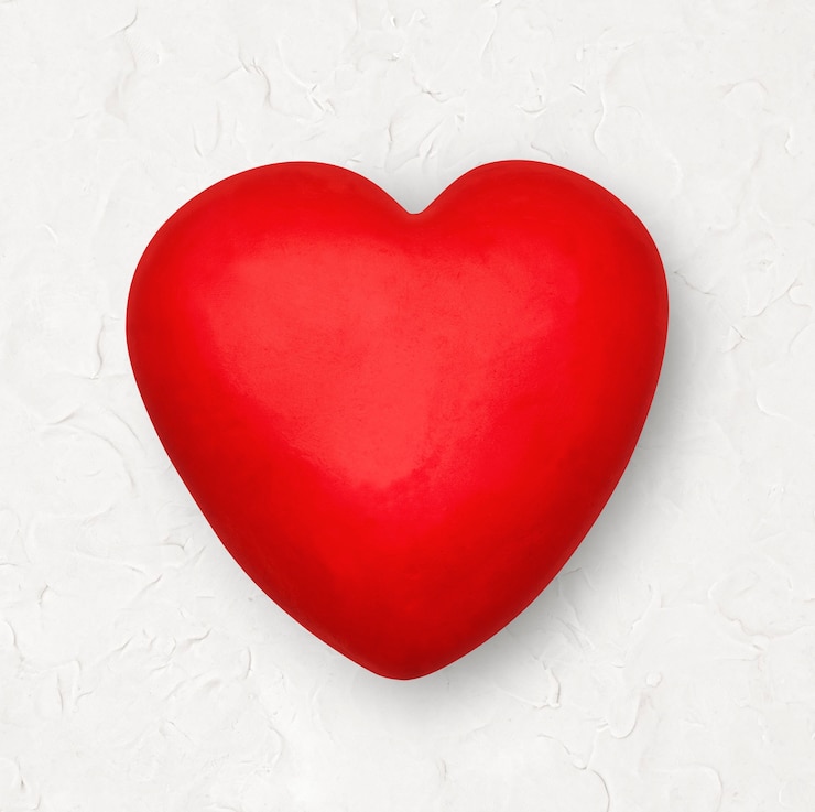 Foto gratuito elemento fai da te in argilla plastilina cuore rosso