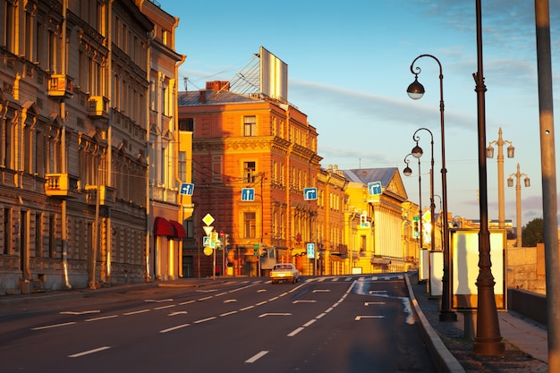 Embankment inglese in mattina