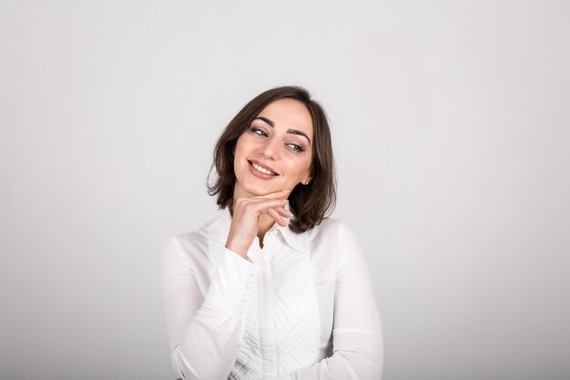 Emozioni della donna in studio