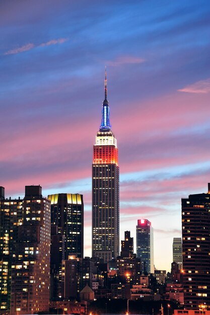 Empire State Building di notte