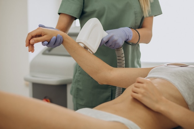 Epilazione laser, terapia di epilazione