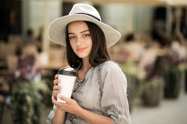 Estate estate estivi occhiali da sole ragazza cappello ragazza