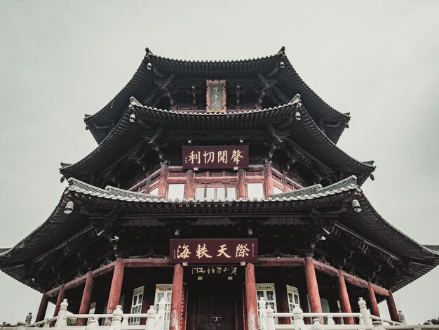 Facciata del famoso tempio Hanshan; un tempio buddista e un monastero a Suzhou, in Cina