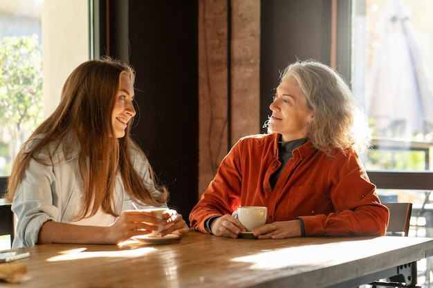 Faccina madre e figlia colpo medio