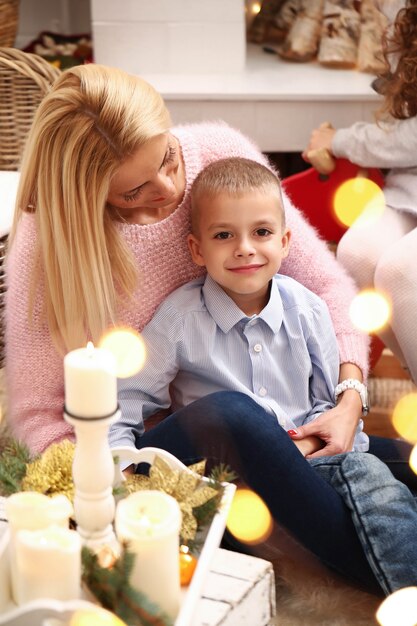 Famiglia che celebra il Natale