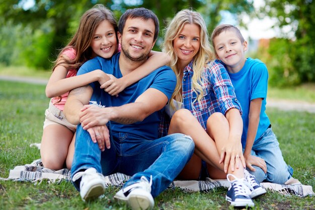 Famiglia in campagna