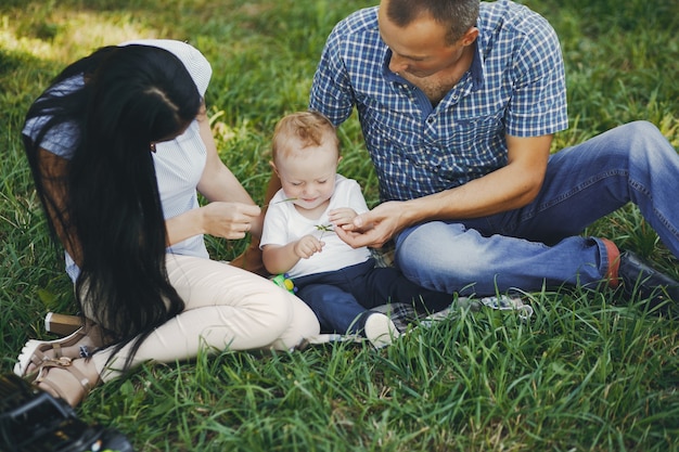 famiglia in un parco