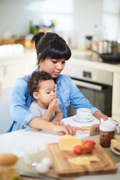 Fare uno spuntino